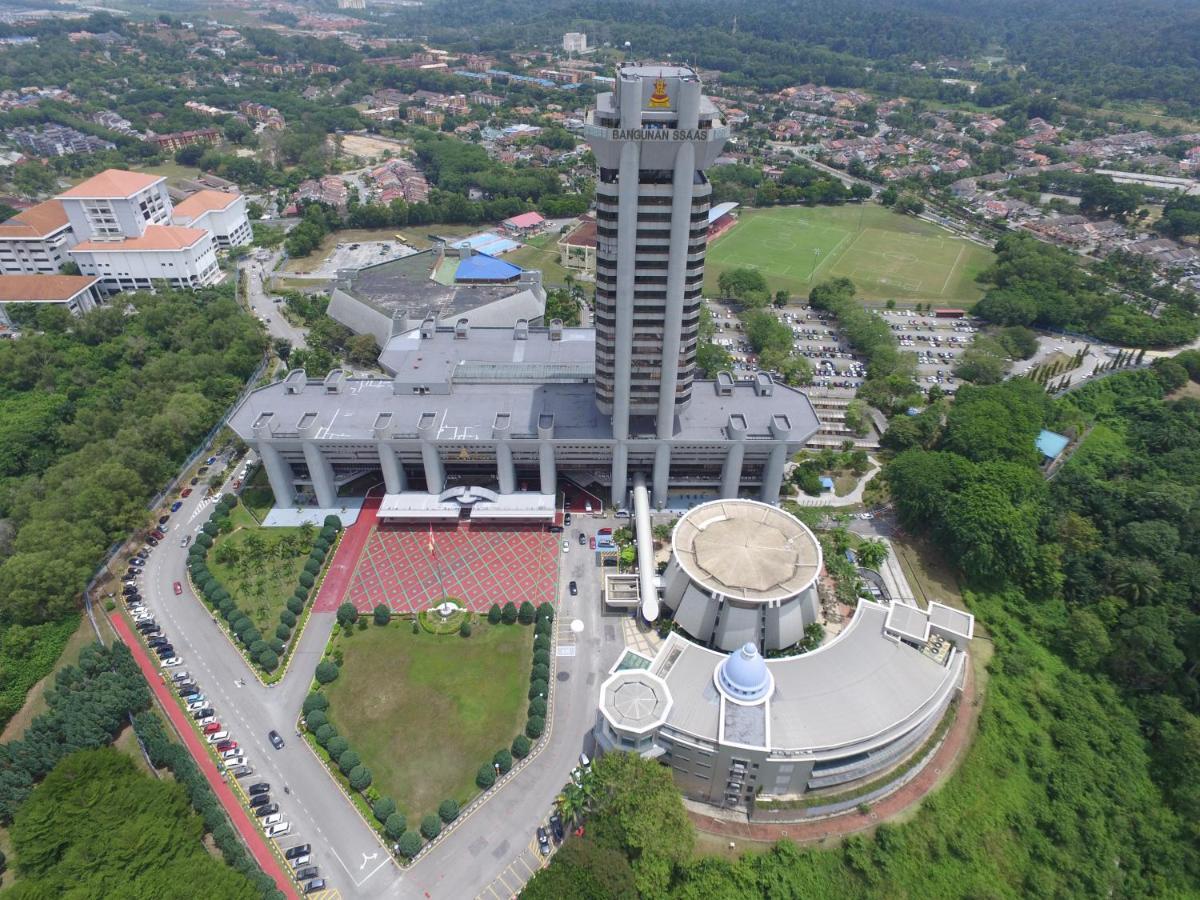 Best Hotel Shah Alam @ Uitm, I-City & Hospital Exterior photo