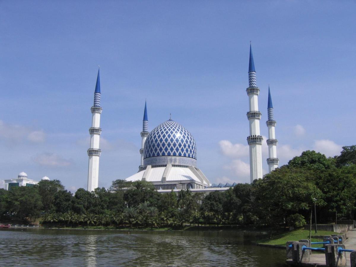 Best Hotel Shah Alam @ Uitm, I-City & Hospital Exterior photo