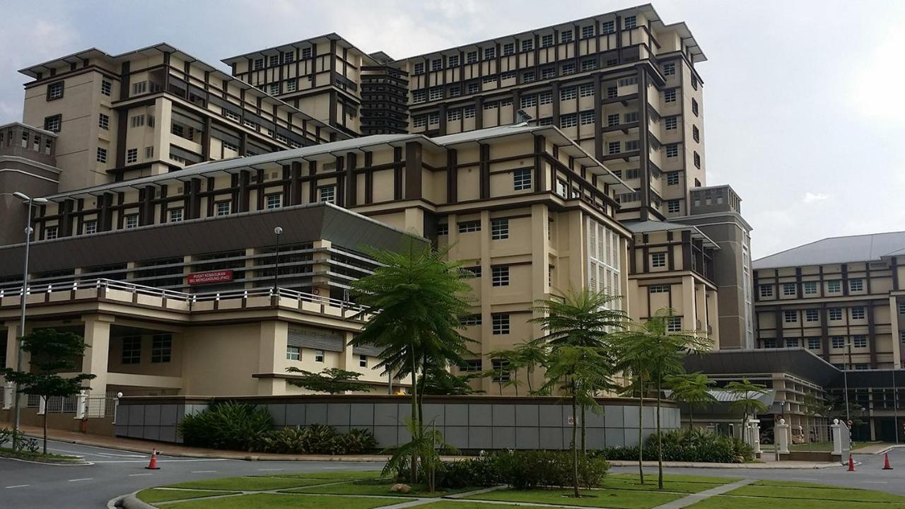 Best Hotel Shah Alam @ Uitm, I-City & Hospital Exterior photo